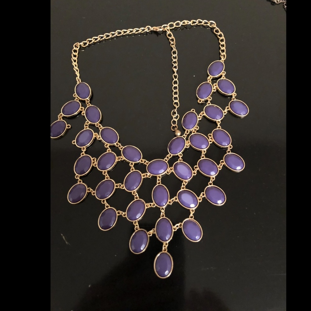 Statement necklace